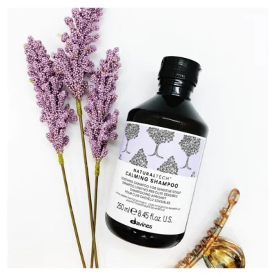 Dầu gội DAVINES CALMING Dịu Nhẹ Cho Da Đầu Nhạy Cảm 250ml